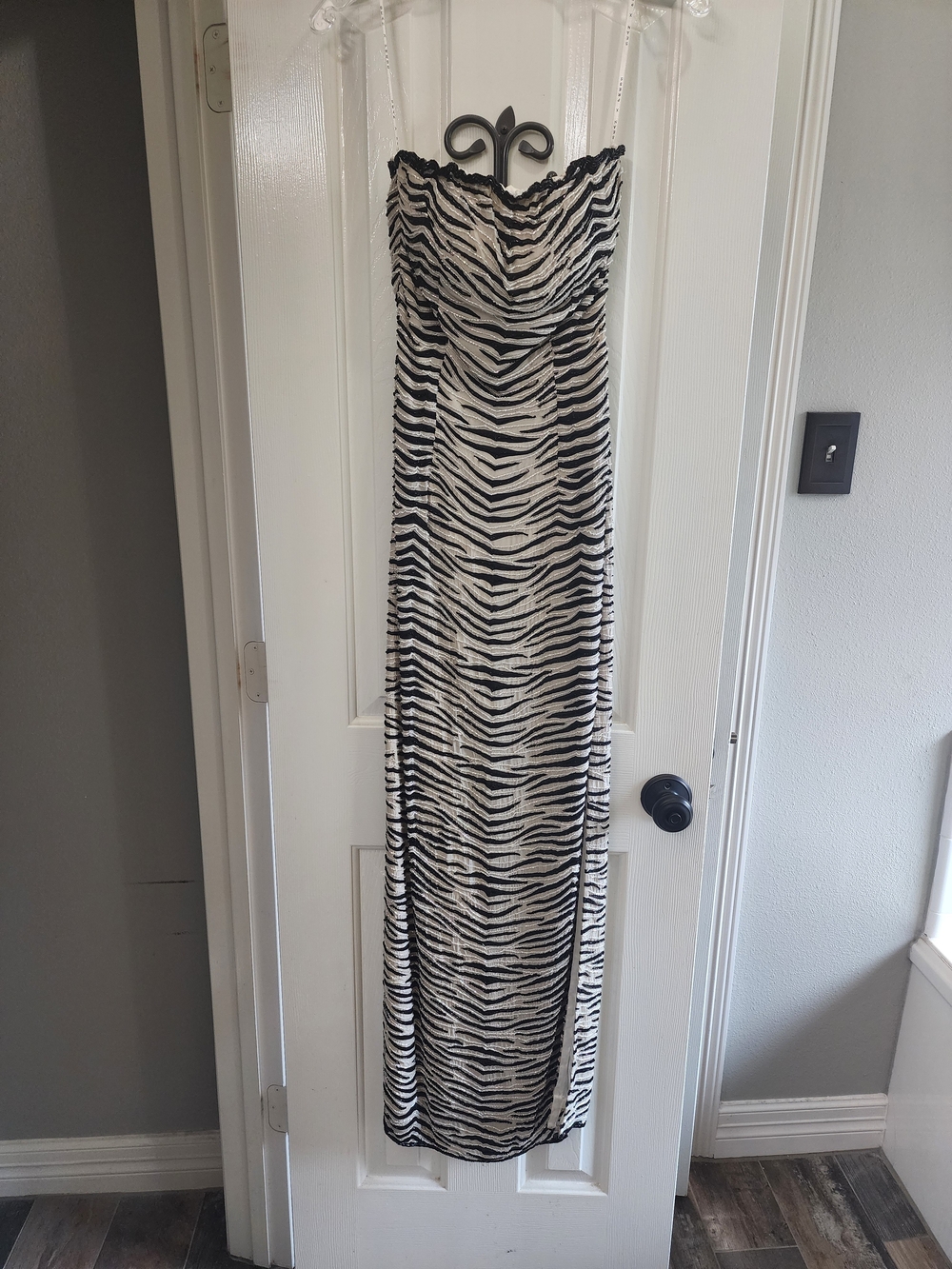 Sean Express Fully Beaded Zebra Print Strapless Formal Evening Gown Prom Sz XXS